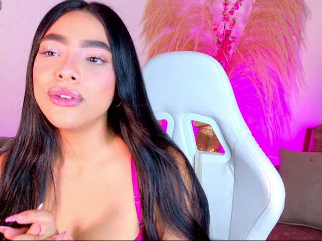 IzanThorne live cam on BongaCams