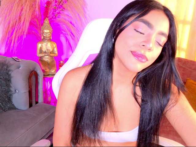 IzanThorne live cam on BongaCams