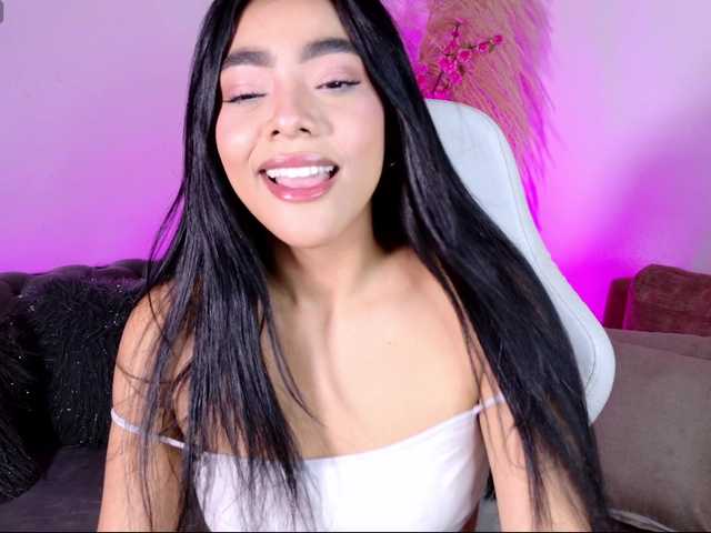 IzanThorne live cam on BongaCams