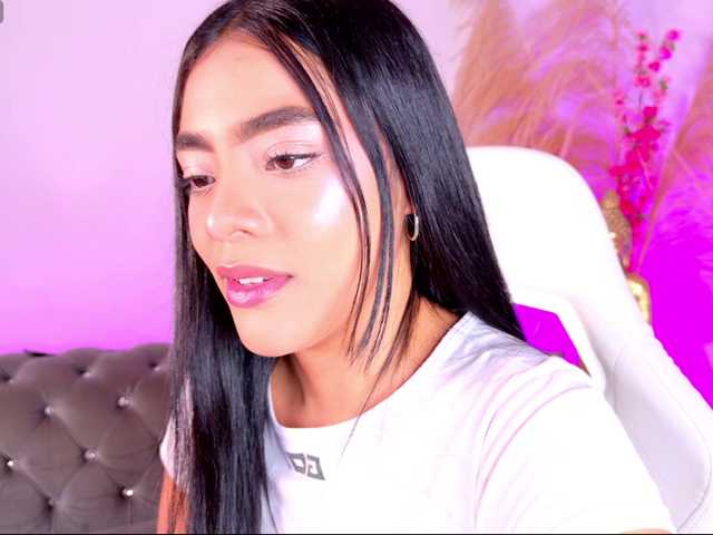 IzanThorne live cam on BongaCams