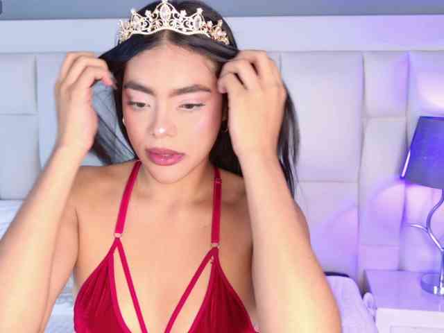 IzanThorne Live Webcam on BongaCams