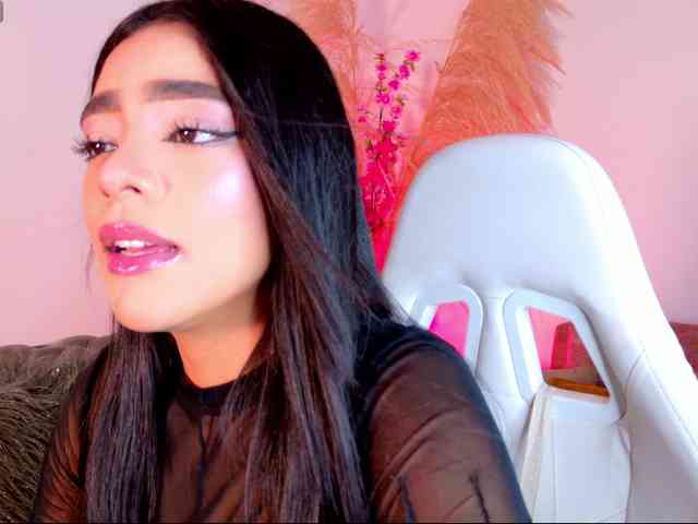 IzanThorne webcam