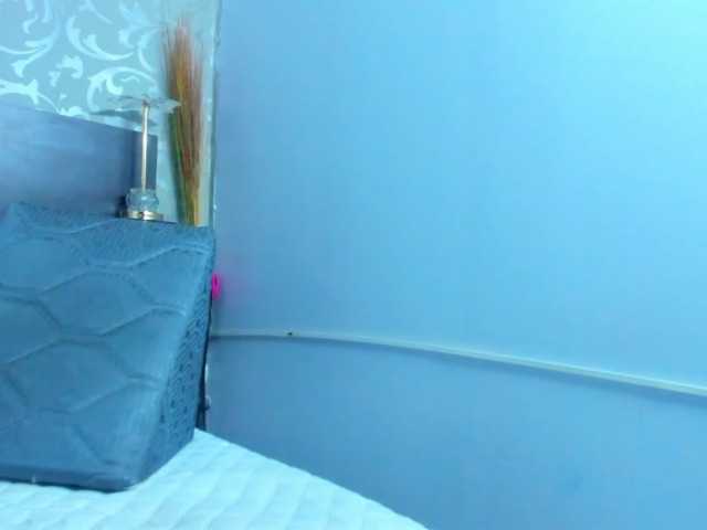 HaileySkinny live cam on BongaCams
