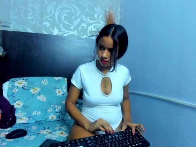 HaileySkinny live cam on BongaCams