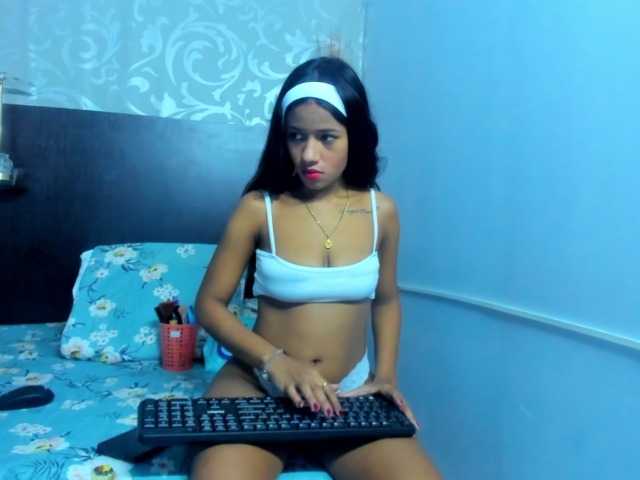 haileyskinny cam belle