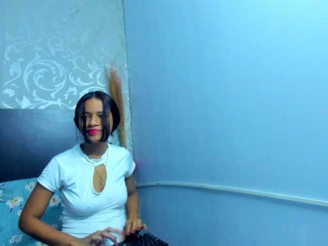 HaileySkinny