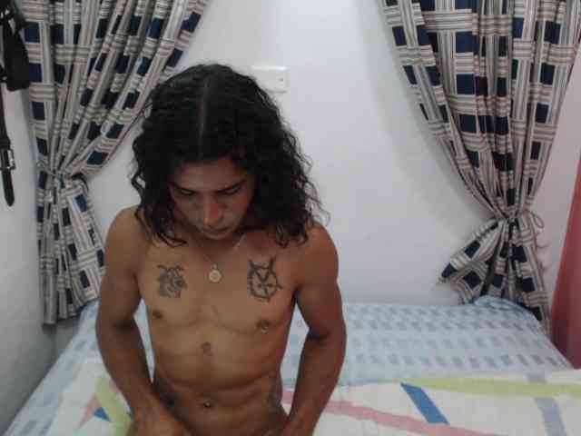 elagabalo-foxxx Sex Cam Show