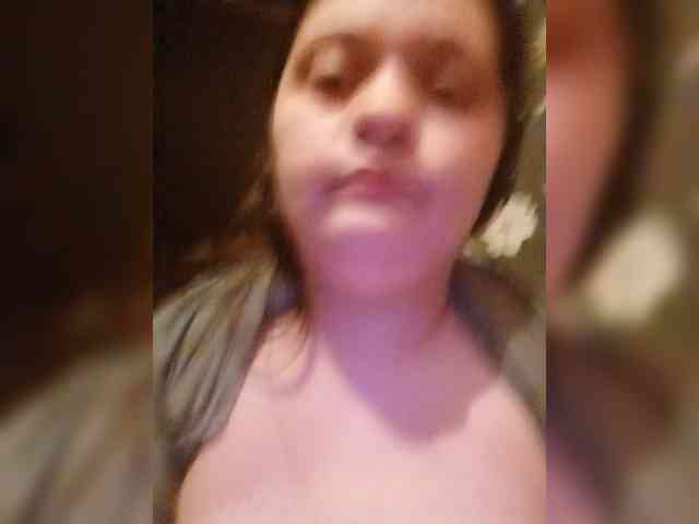 LeonoreGerrie webcam