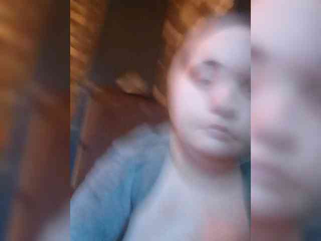 LeonoreGerrie webcam