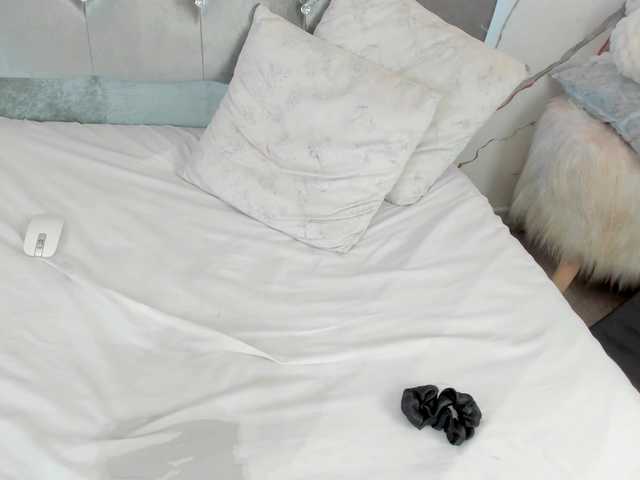 vanessaa-squirt live cam on BongaCams