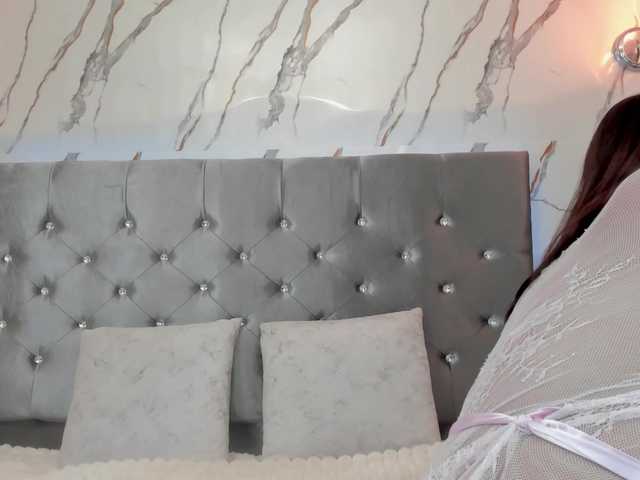 vanessaa-squirt live cam on BongaCams