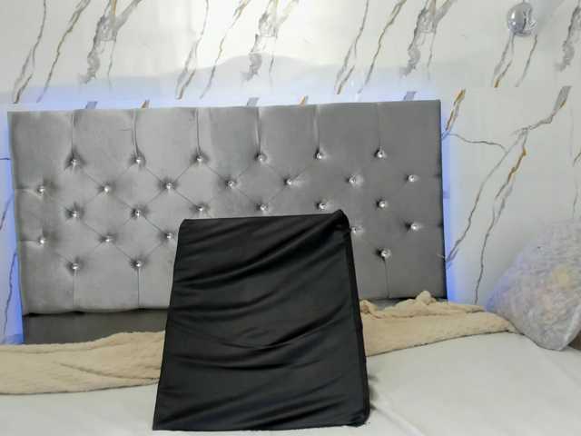 vanessaa-squirt live cam on BongaCams