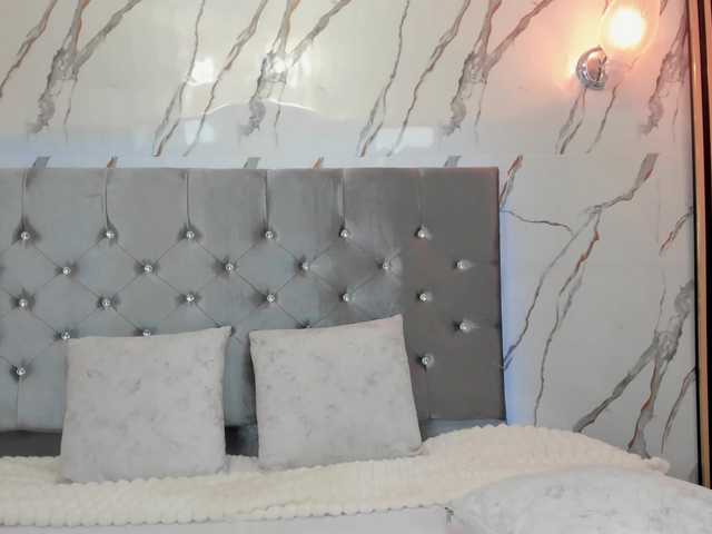 vanessaa-squirt live cam on BongaCams