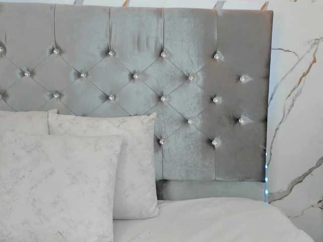 vanessaa-squirt live cam on BongaCams
