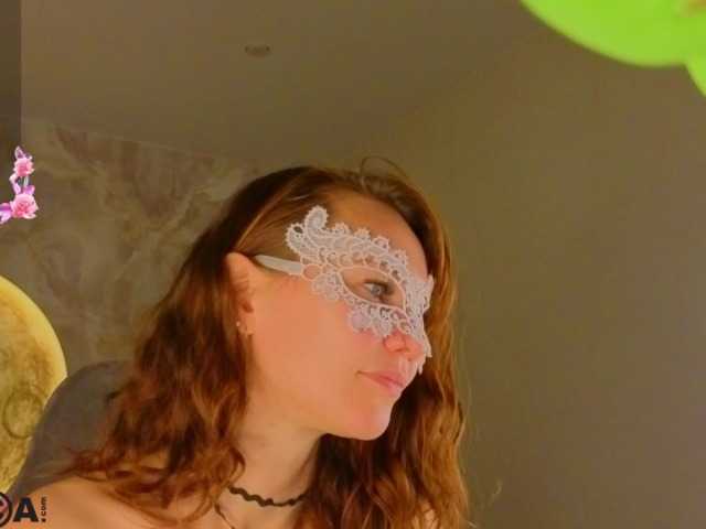 Margo-Kelly live cam preview