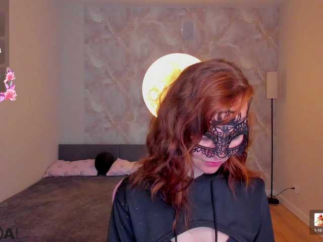 Margo-Kelly live webcam show