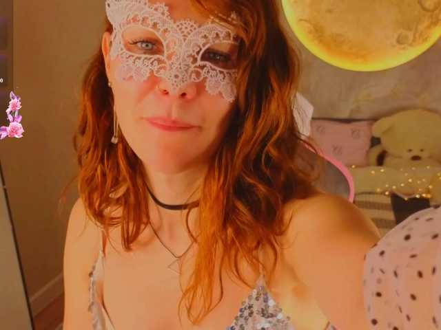 Margo-Kelly live cam on BongaCams