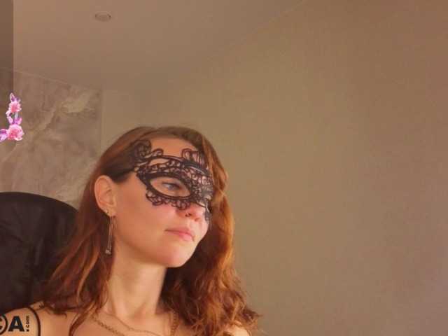 Margo-Kelly live cam preview