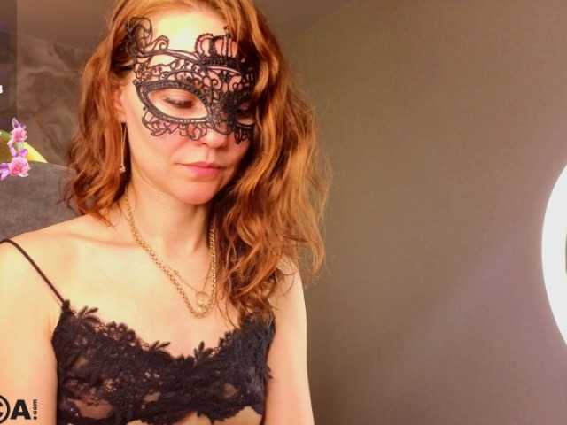 Margo-Kelly live cam on BongaCams