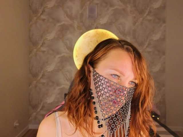 Margo-Kelly live cam preview
