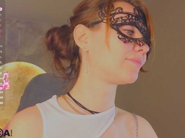 Margo-Kelly live cam on BongaCams