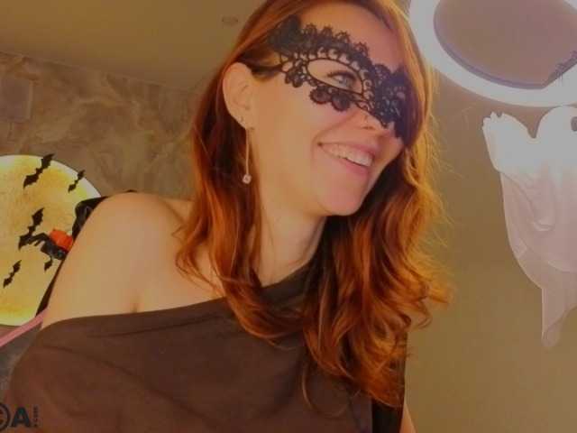 Margo-Kelly live cam preview