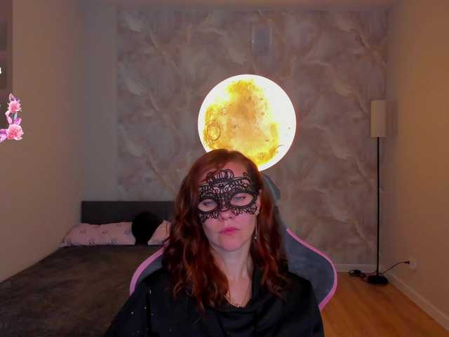 Margo-Kelly live webcam show