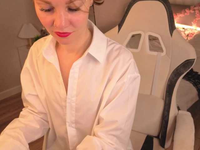 Margo-Kelly live cam on BongaCams