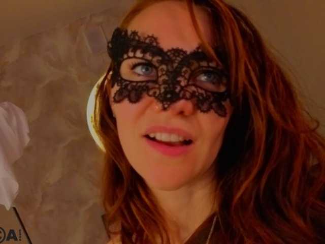 Margo-kelly live cam