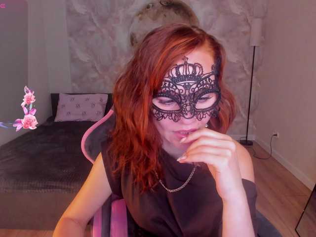 Margo-Kelly live cam
