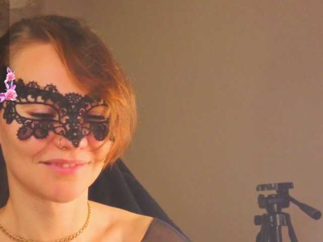 Margo-Kelly, en directo ahora en BongaCams