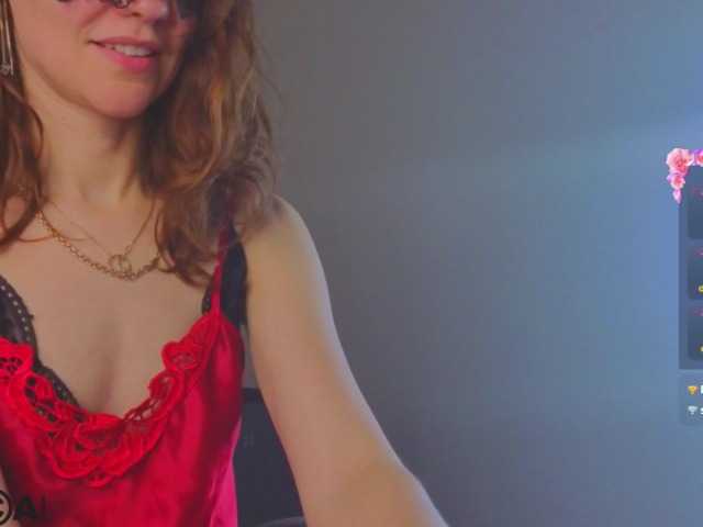 Margo-Kelly, en vivo ahora en BongaCams