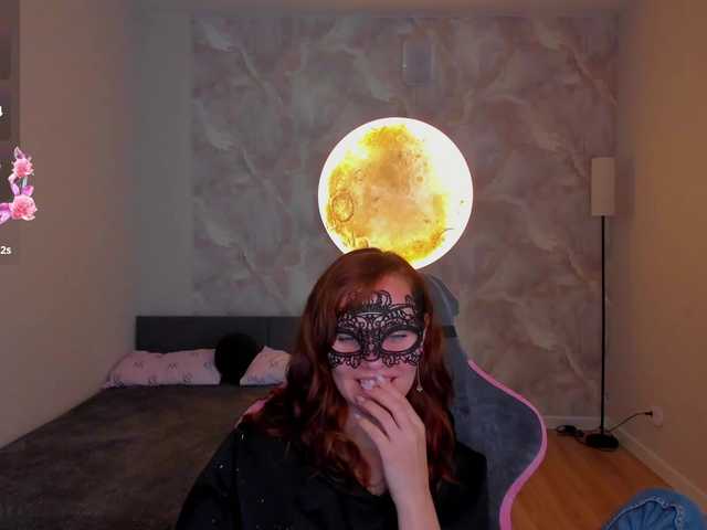 Margo-Kelly live webcam show