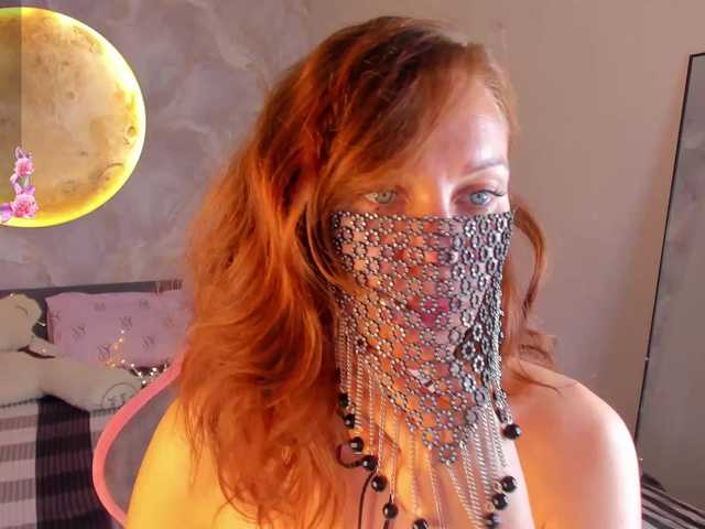 Margo-Kelly live cam on BongaCams