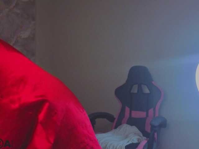 Margo-Kelly, en vivo ahora en BongaCams