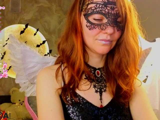 Margo-Kelly live cam