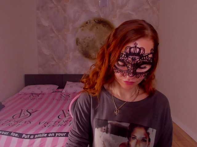 Margo-Kelly live cam