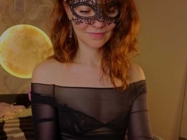 Margo-Kelly live cam preview