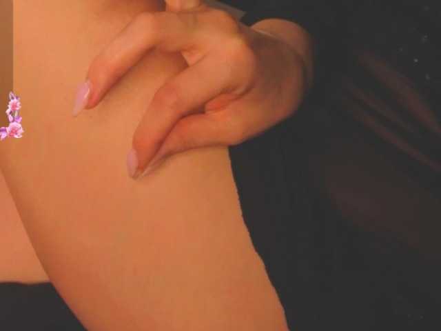Margo-Kelly, en directo ahora en BongaCams