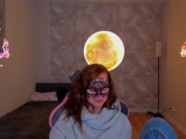 Margo-Kelly live webcam show