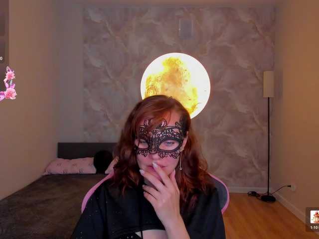 Margo-Kelly live webcam show