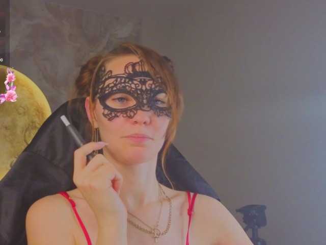 Margo-Kelly, en directo ahora en BongaCams