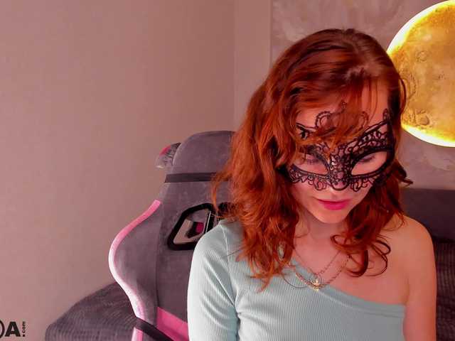 Margo-Kelly live webcam show