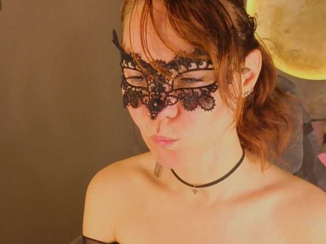 Margo-Kelly live cam preview
