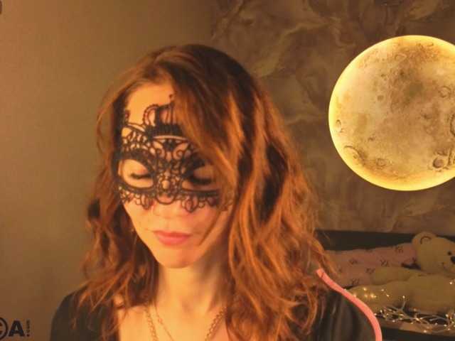 Margo-Kelly live cam preview