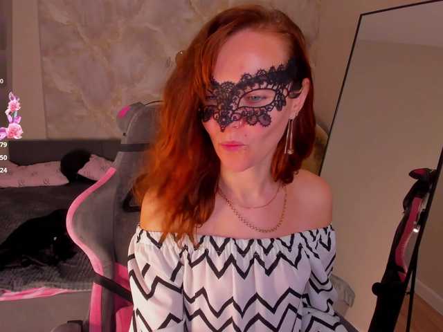 Margo-Kelly live cam on BongaCams