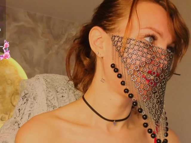 Margo-Kelly live cam preview