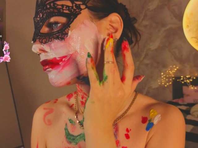 Margo-Kelly, en directo ahora en BongaCams
