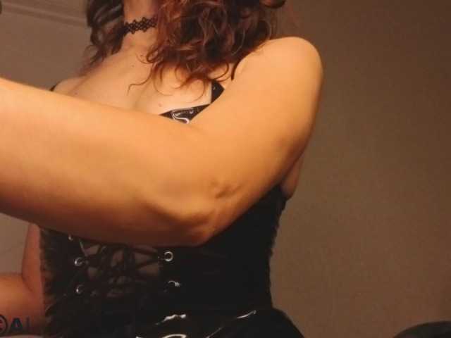 Margo-Kelly live cam on BongaCams