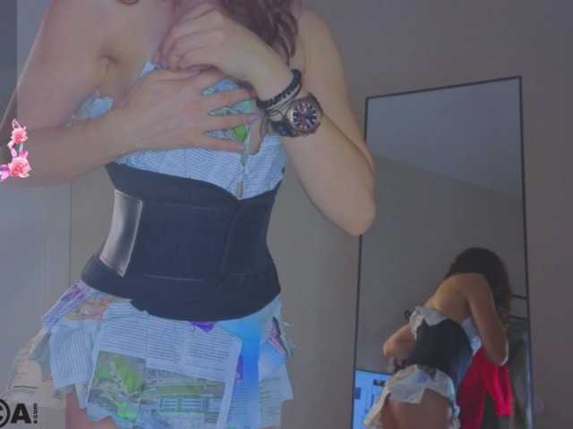 Margo-Kelly, en vivo ahora en BongaCams